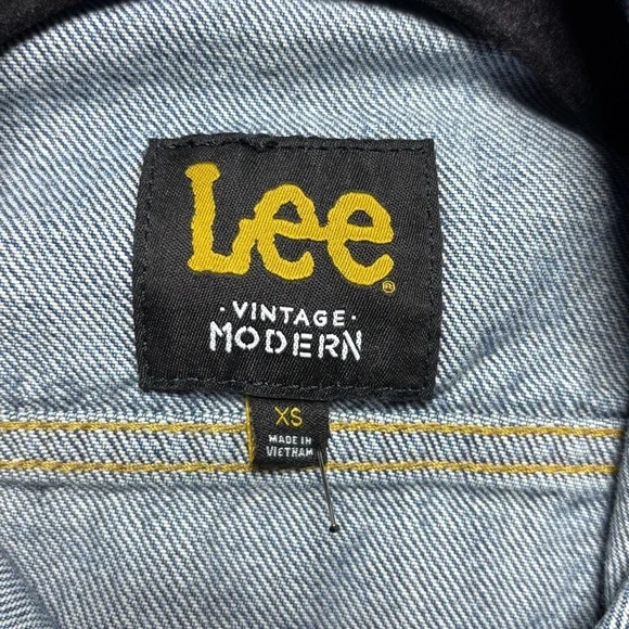 Lee Jacket Womens Extra Small Classic Vintage Modern Denim Trucker Outerwear - Picture 3 of 7